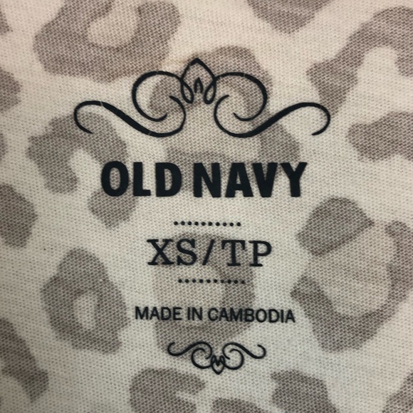Old navy muted neutral cream/tan leopard print subtle sequins XS tank top - Picture 3 of 7